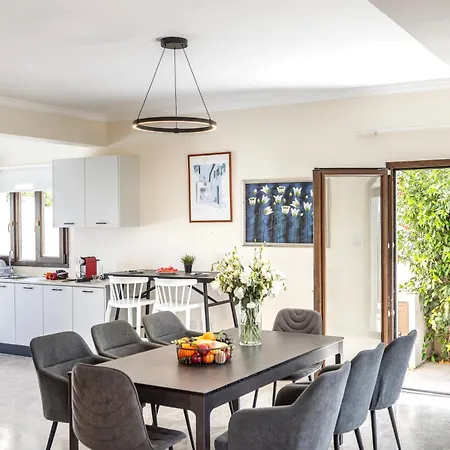Willa Sunnyvillas: 4br Seafront Villa*private Pool*bw44 *